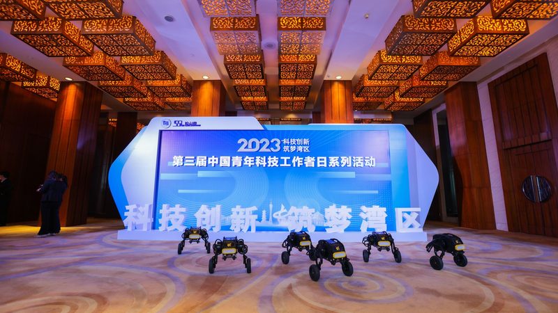 企业数字化运营模式：标准规范与实施路径